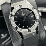 ساعت مچی زنانه هابلوت سیلور صفحه مشکی دور نگین Hublot Diamonds Silver Black Screen Around Jewel - تصویر 2
