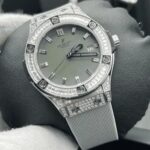 ساعت مچی زنانه هابلوت سیلور صفحه طوسی فول نگین Hublot Diamonds Silver Gray Screen Full Jewel - تصویر 2